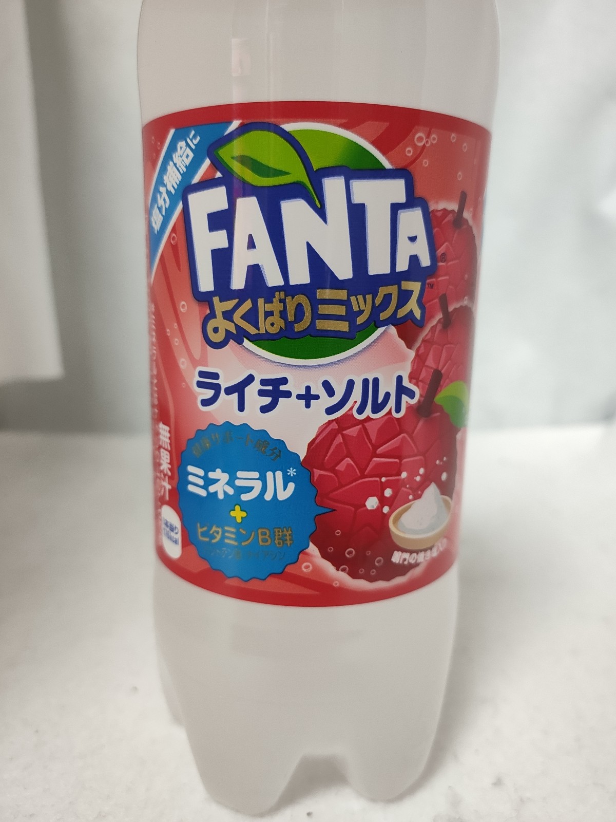 コーラ味　ライチ味 ペプチ ライチ塩600ml」実飲レビュー、これってライチ味ほぼゼロ